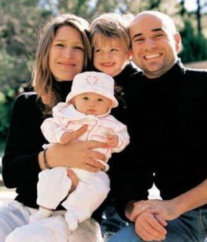 Jaz Elle Agassi with her parents, Steffi Graf and Andre Agassi, and sibling, Jaden Gil.